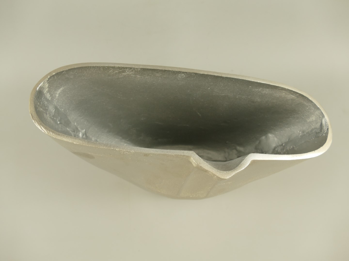 *ANG. Vase gesicht Alu vernickelt L.30cm