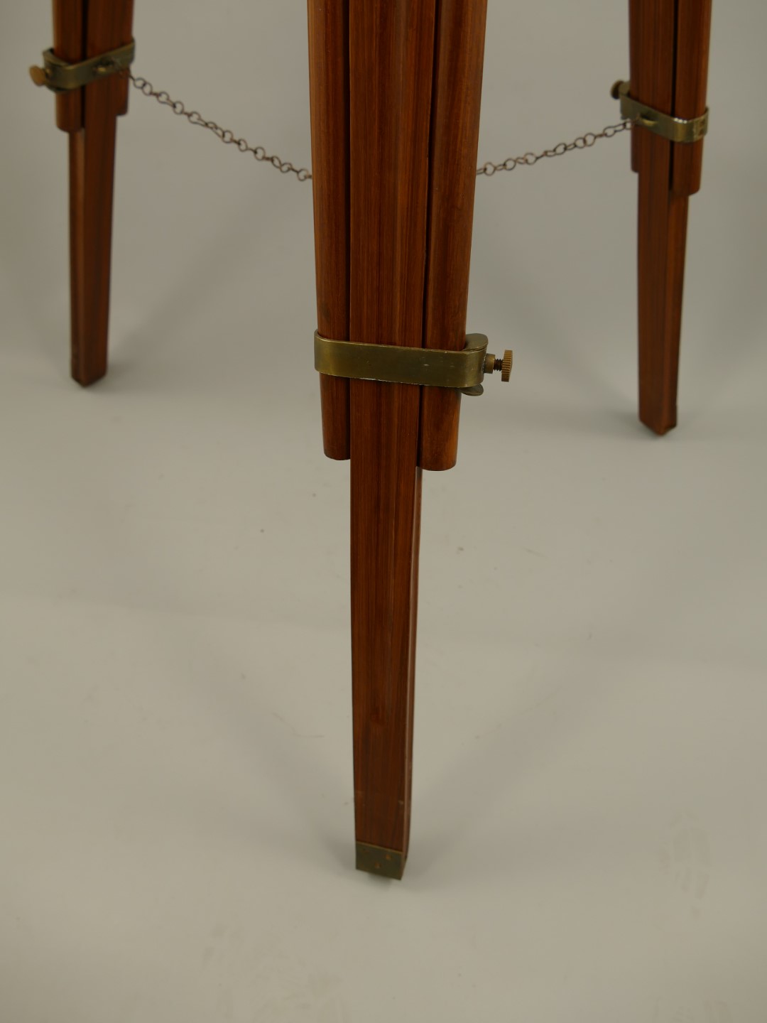Fernrohr Messing brüniert Holz Stativ H.105cm