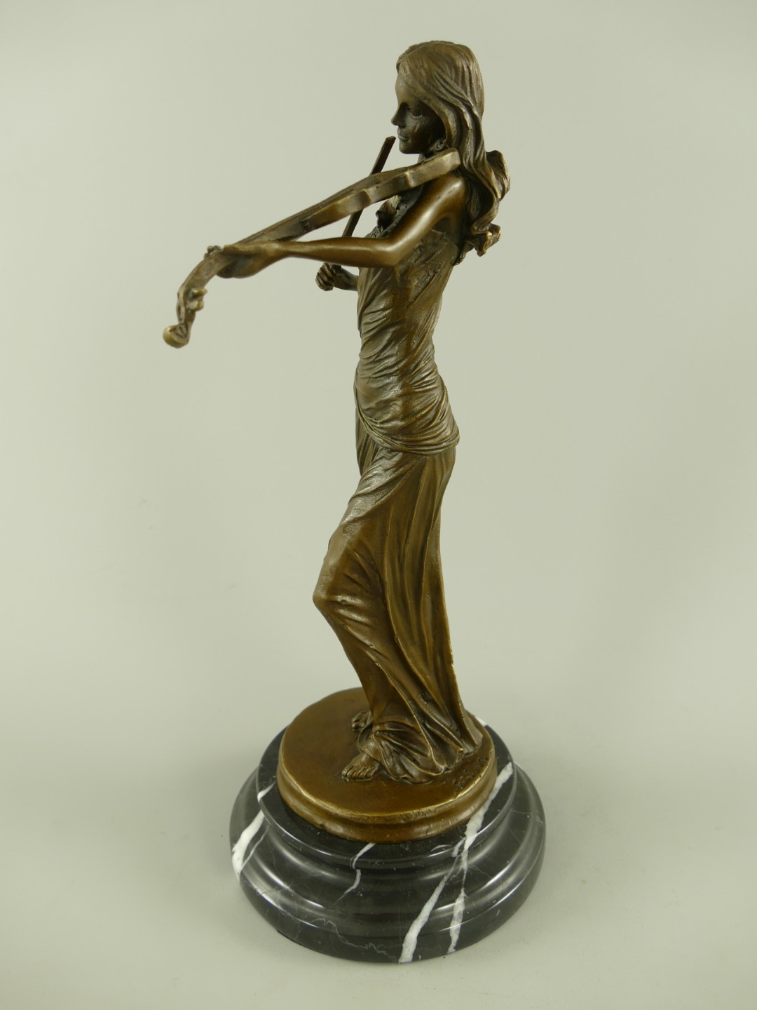 Figur Bronze Frau mit Violine H.34x17x15cm