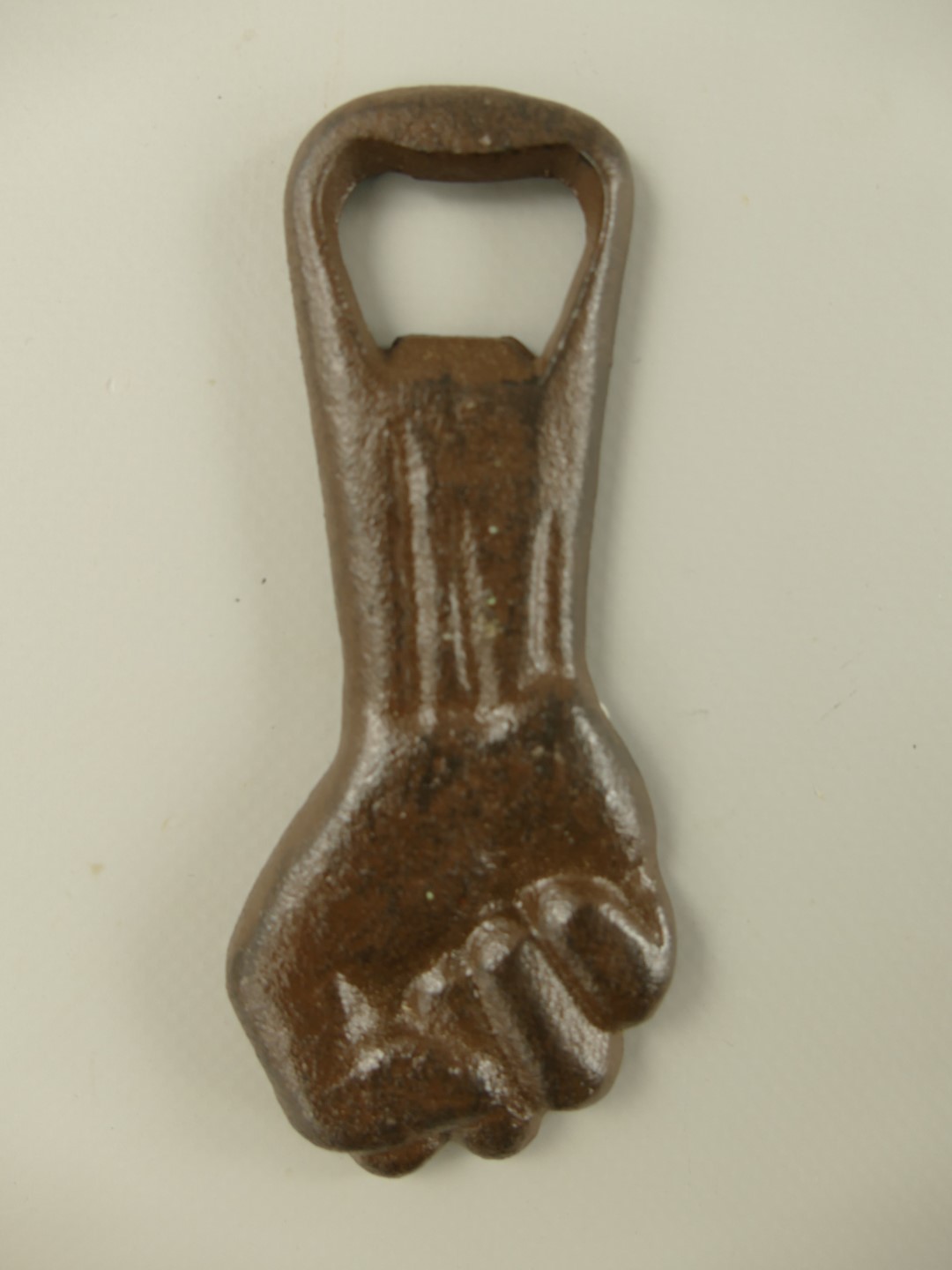 Offner Hand Gußeisen rustikal braun H.13cm