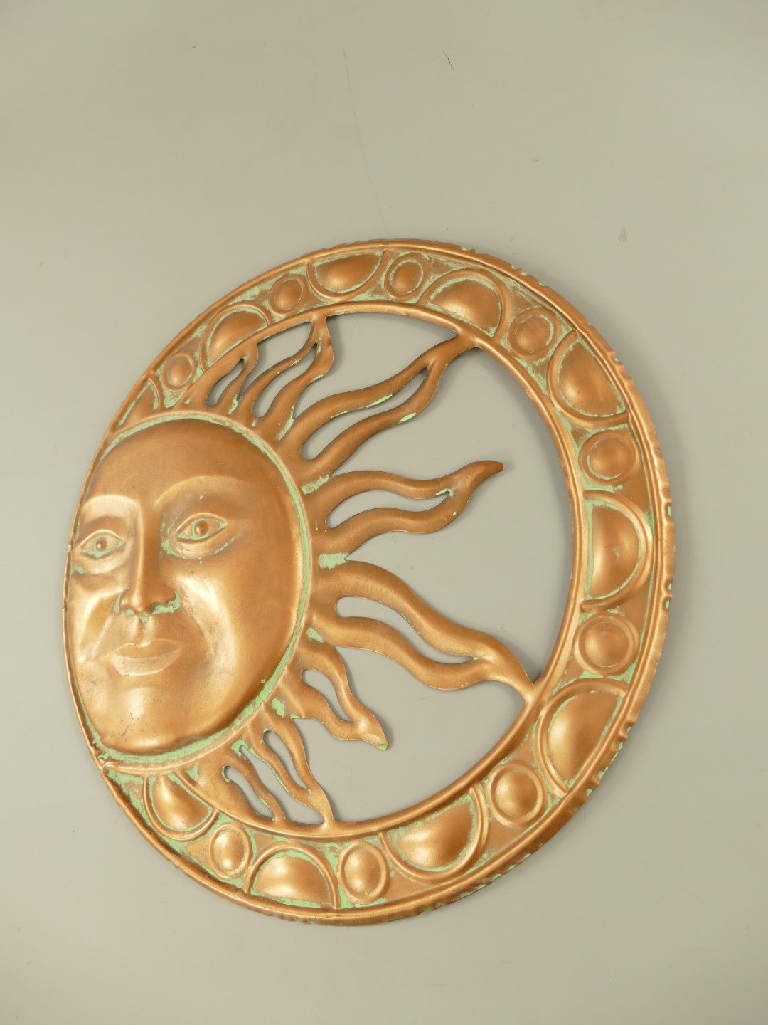 Ornament Sonne Eisen Kupf. farbig D.51cm