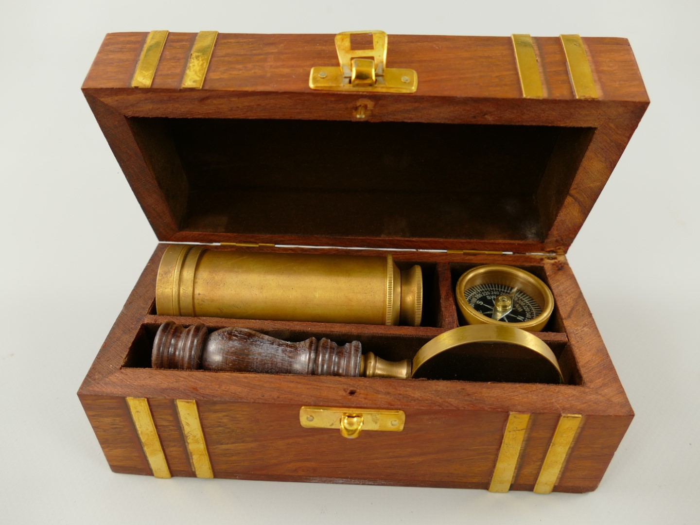 Nautikset Messing brüniert Holzdose L.17cm