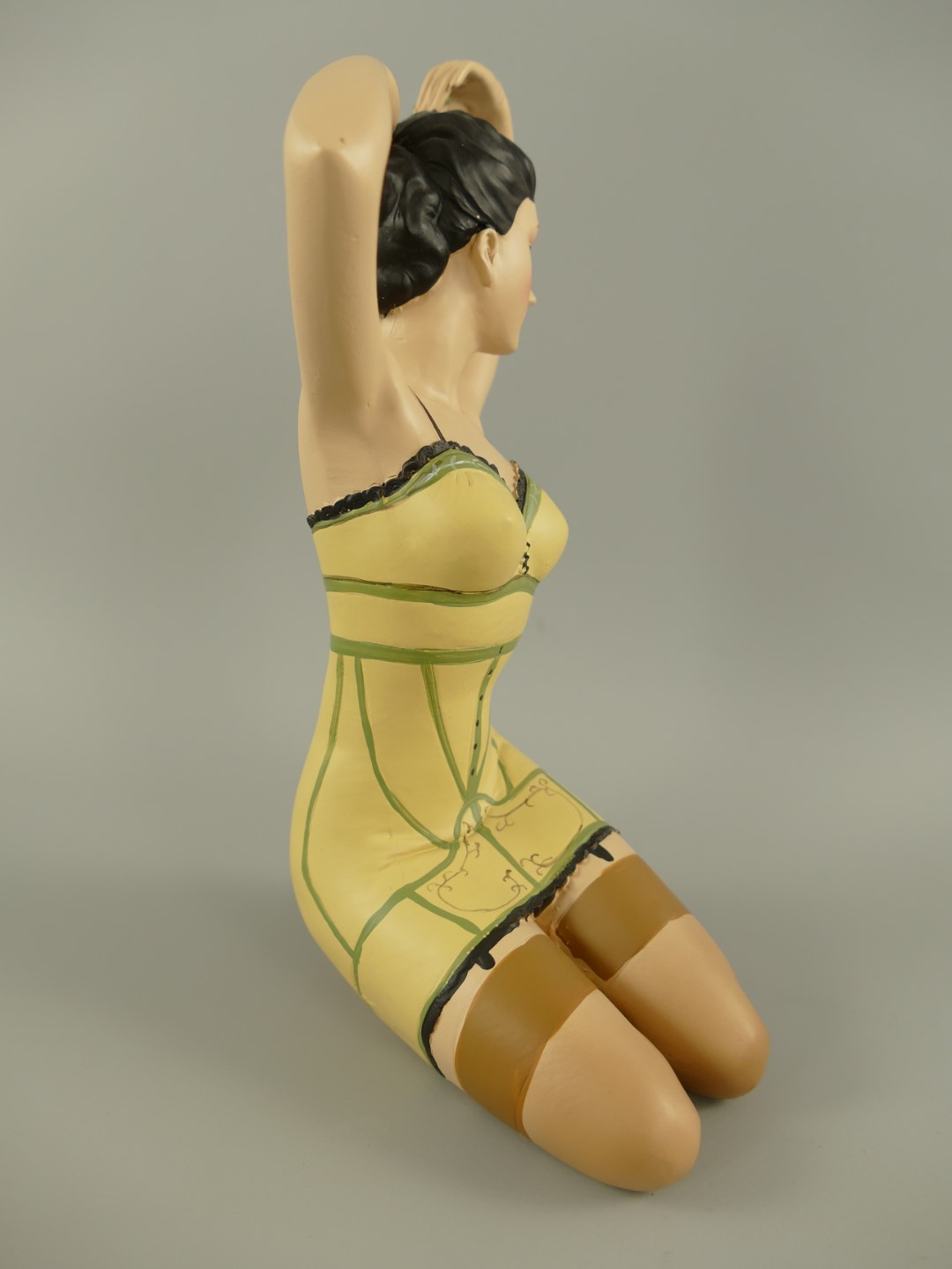 Badepuppe Polystein farbe H.21x14cm