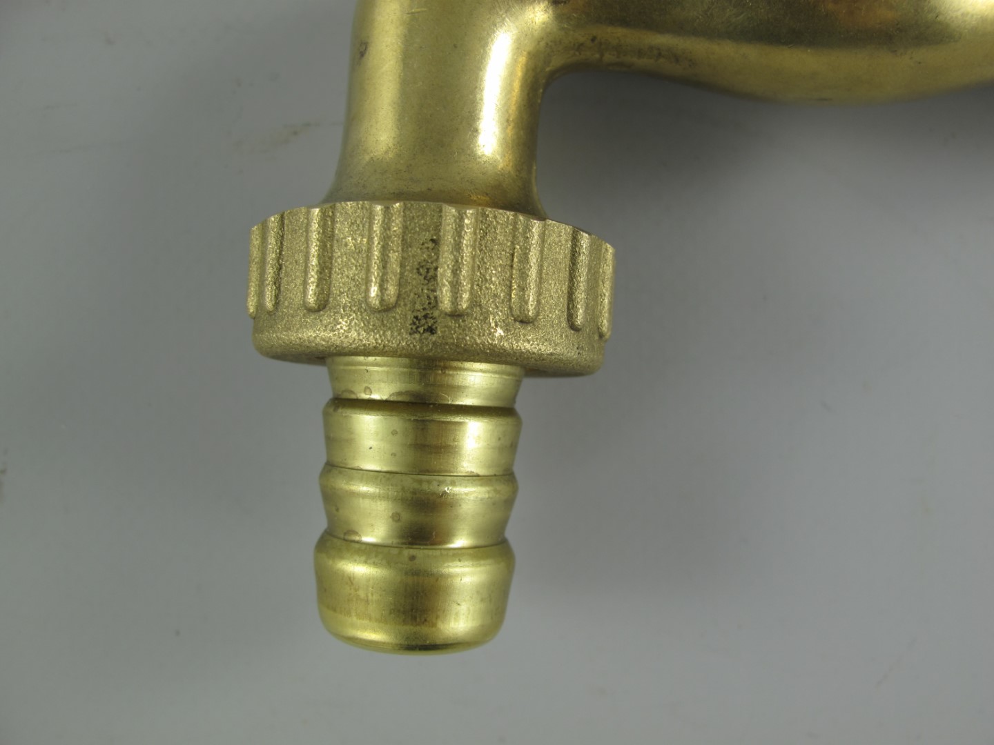 *NT Wasserhahn(3/4''') Messing L.12x15x3cm