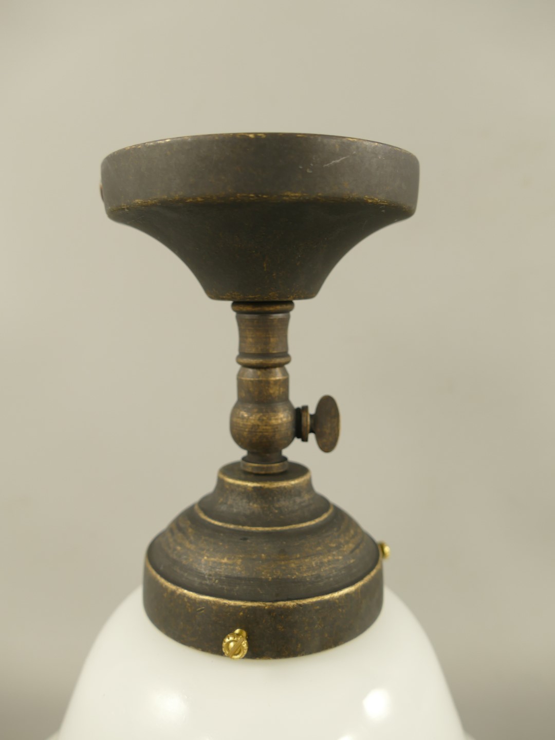 Lampe Messing brüniert Schirm(162.090W) H.22cm