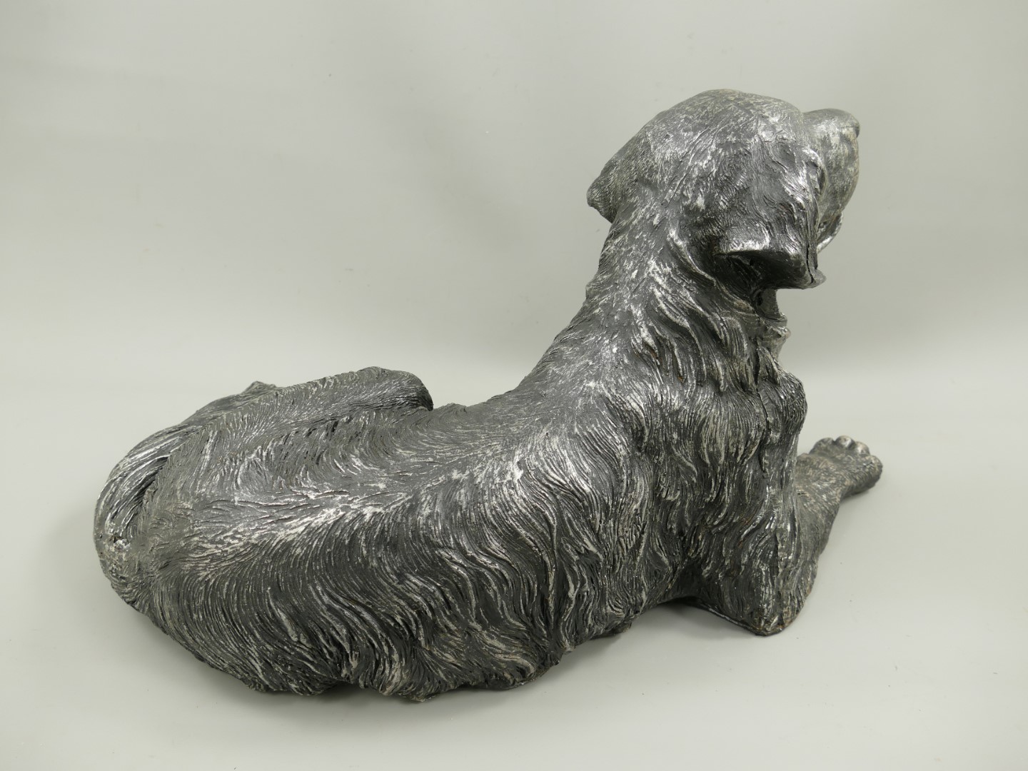 *ANG. (*)Hund Kunststein(MGO) Grau farbig L.67cm