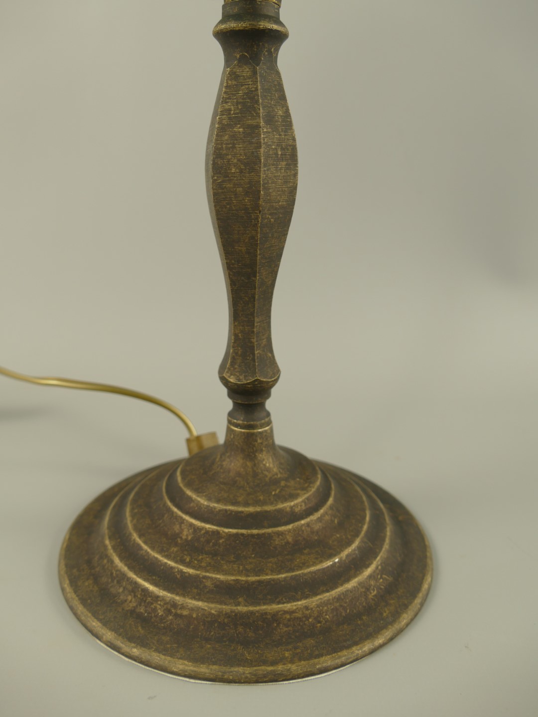 Pilzlampe Messing brün.(Glas farb. grün)H.37cm