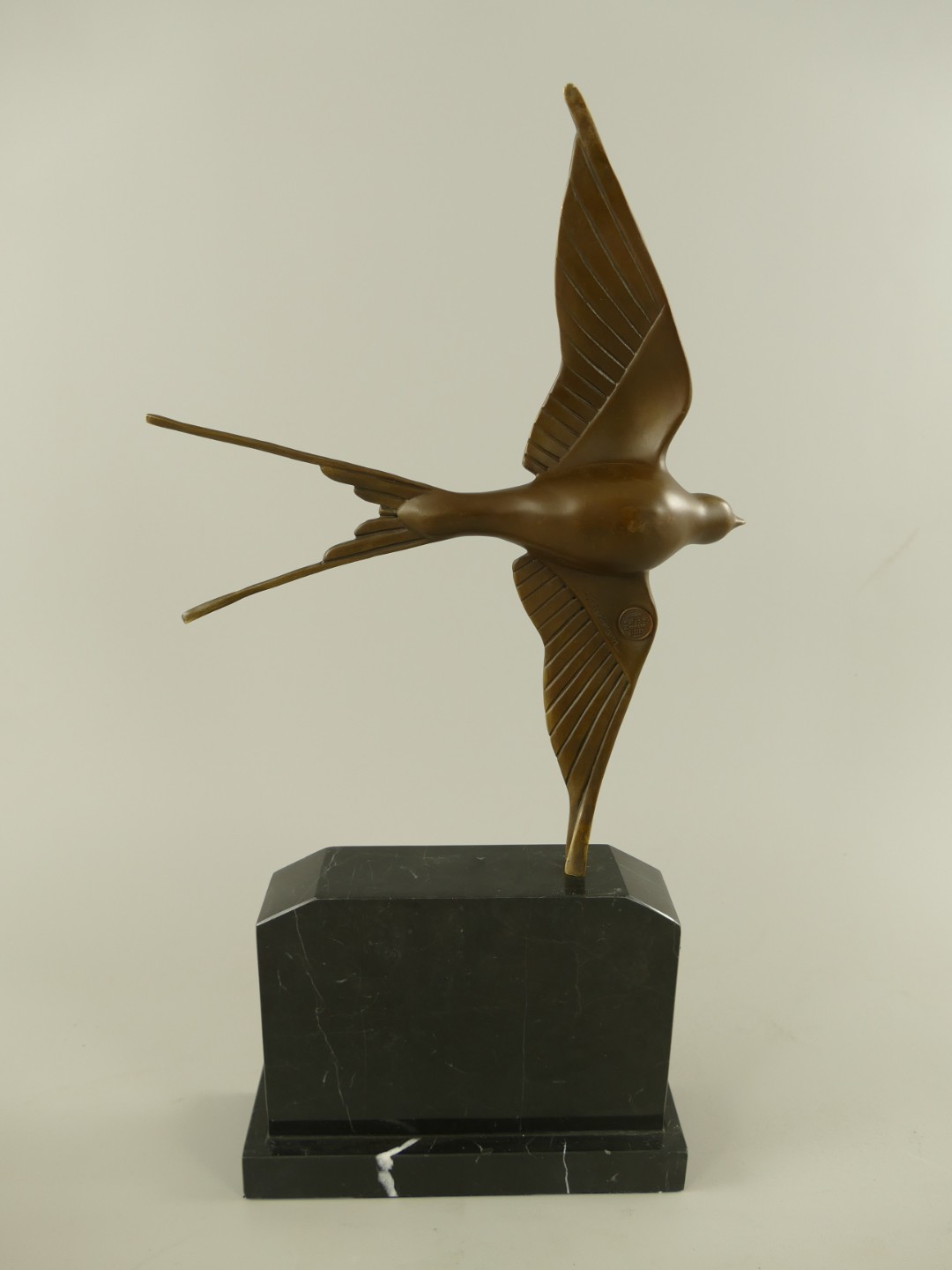 Figur Bronze Schwalbe im flug H.48x25x7cm