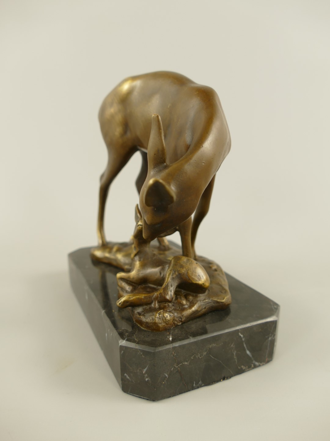 Figur Bronze Hirsch mit Hirschkalb H.17x20cm
