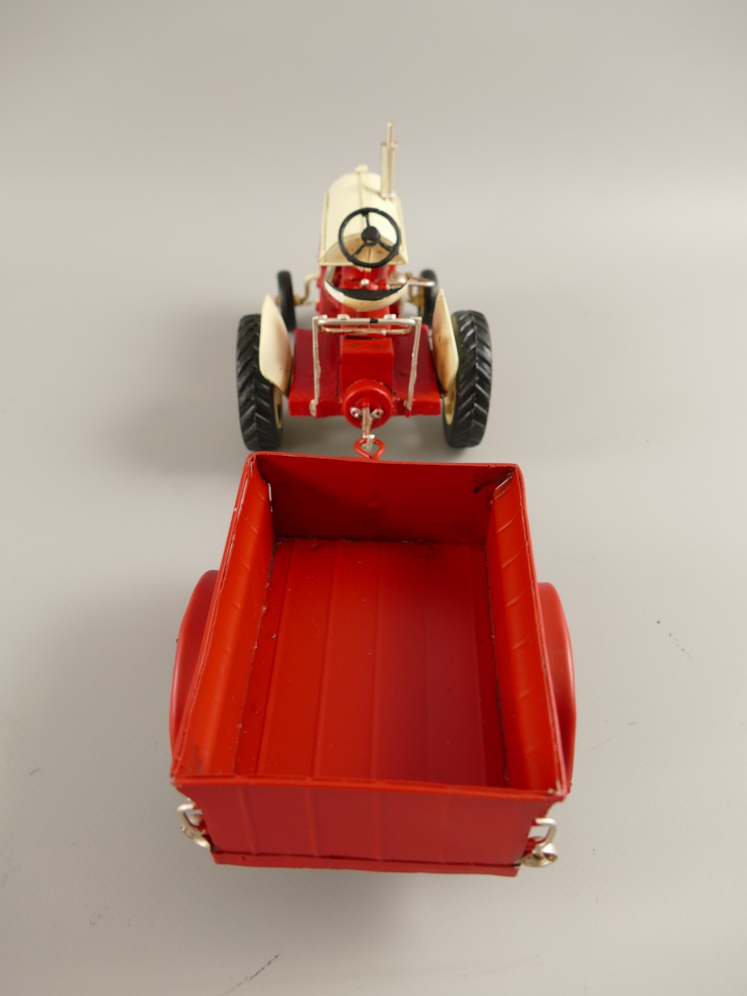 Traktor mit anhänger Antik Eisen L.32x12cm