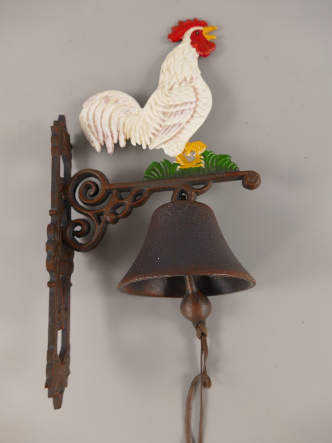 *NT Wandglocke Gußeisen Hahn H.45cm P/St.