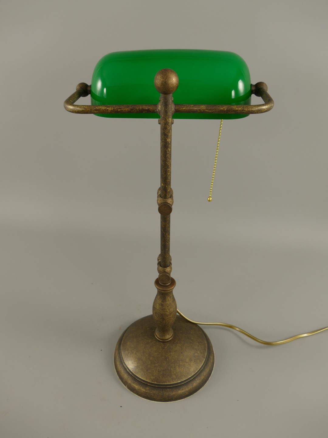 *ANG. Bankerslampe Messing brün. Glas grün H.45cm