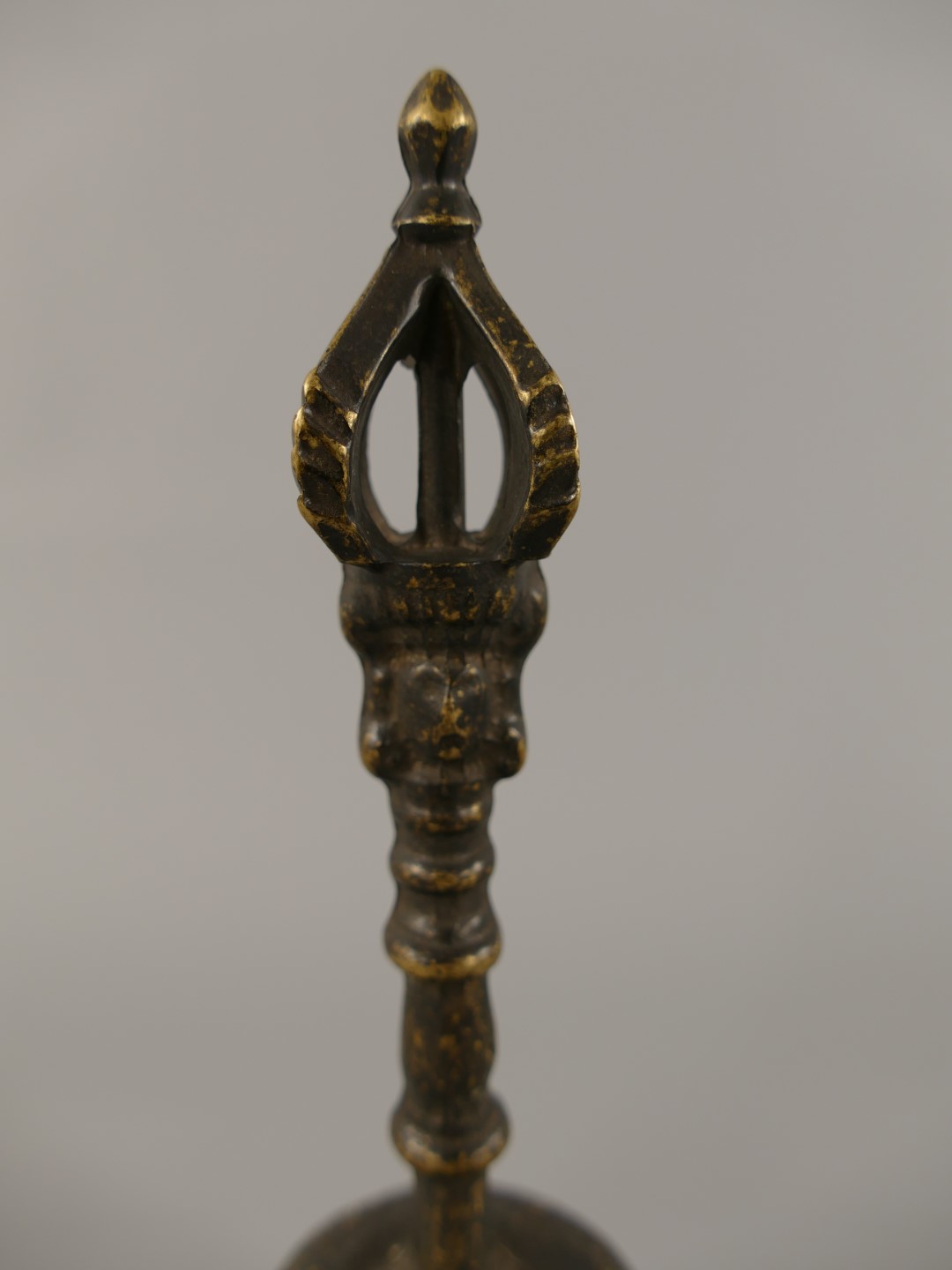 Tischglocke Messing brüniert Krone H.20cm(IT)