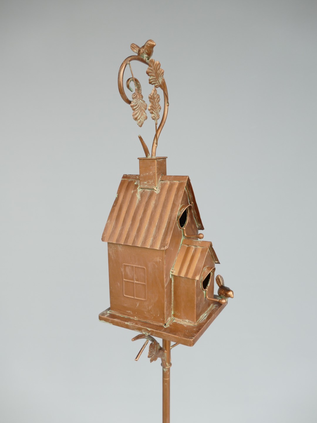 Vogelhaus Hauschen auf Ständer Kupfer farb H.190cm