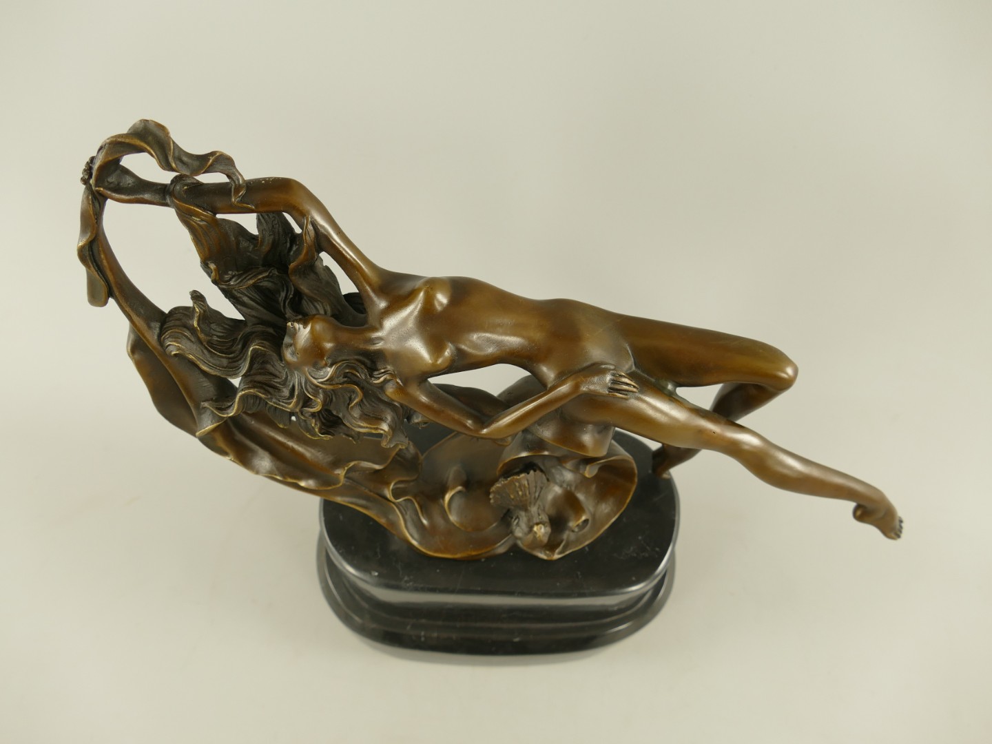 Figur Bronze weiblicher Akt L.38x34x13cm