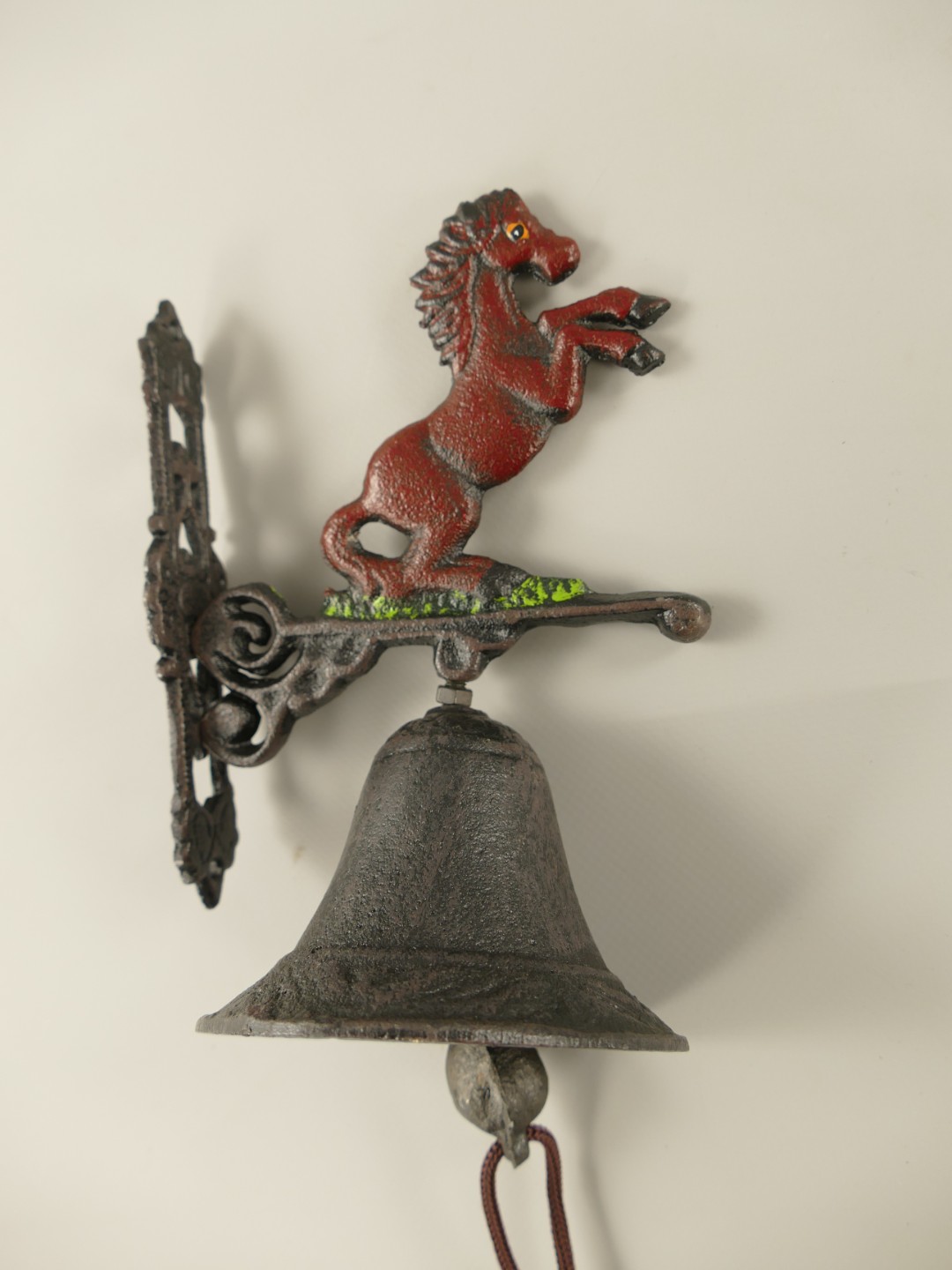 Wandglocke Pferd Gußeisen H.15x13cm