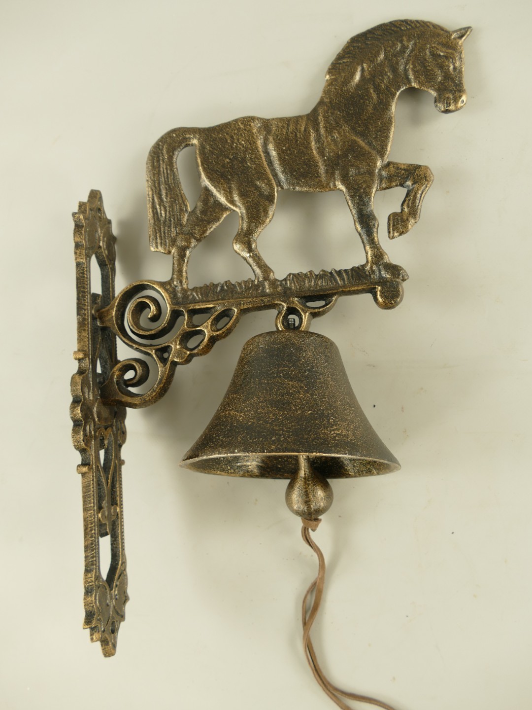 *NT Wandglocke Gußeisen Pferd braun H.44cm P/St.