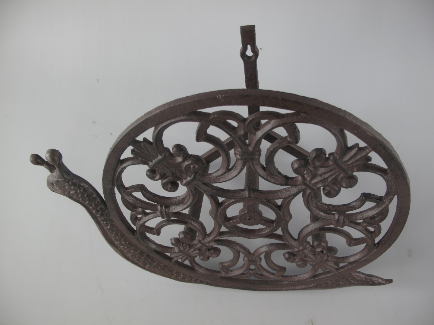 Schlauchhalter Schnecke rustikal braun L.40cm