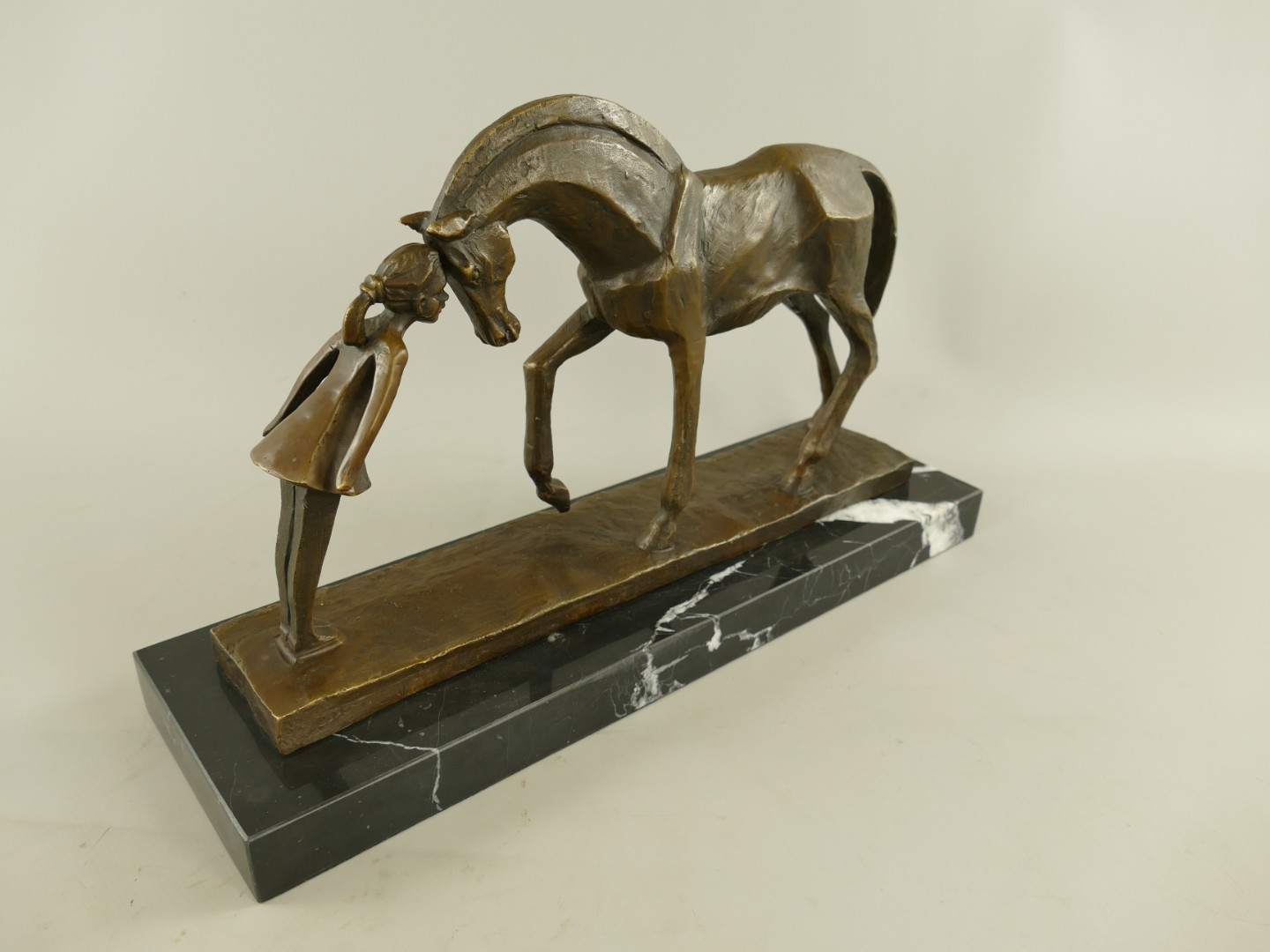 Figur Bronze Pferd mit Kind L.43x26x13cm