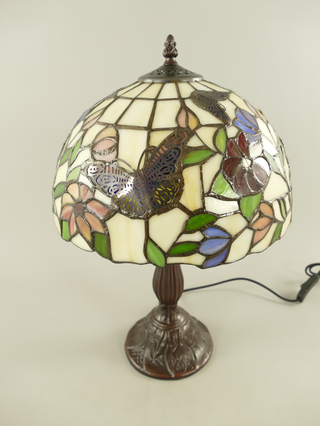 Lampe Tiffany mit schmetterling fassung E27 H.46cm