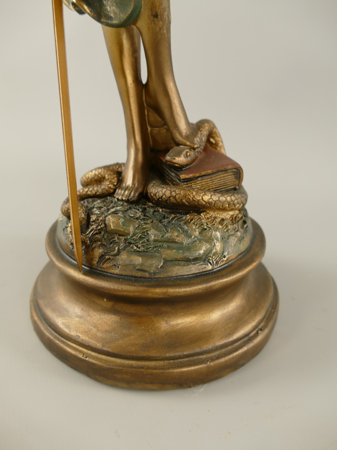 Justitia Polystein BRONZE farbig H.53x18cm