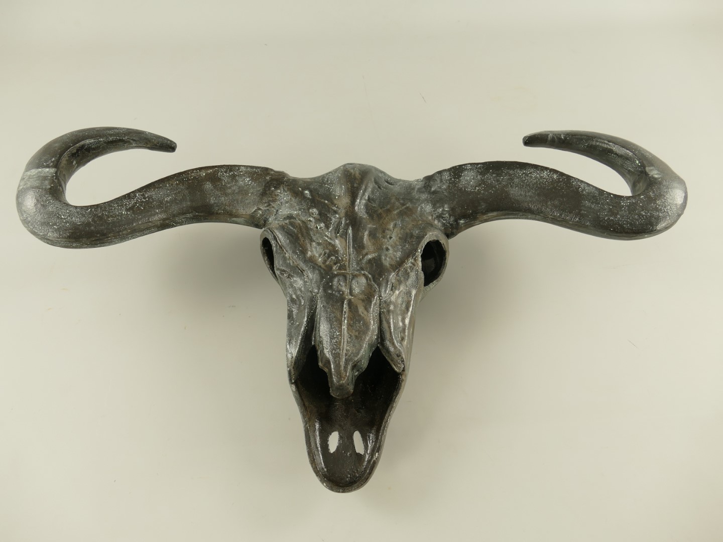 RAUS*PREIS Kuhkopf Alu Bronze/schwarz L.73x42cm
