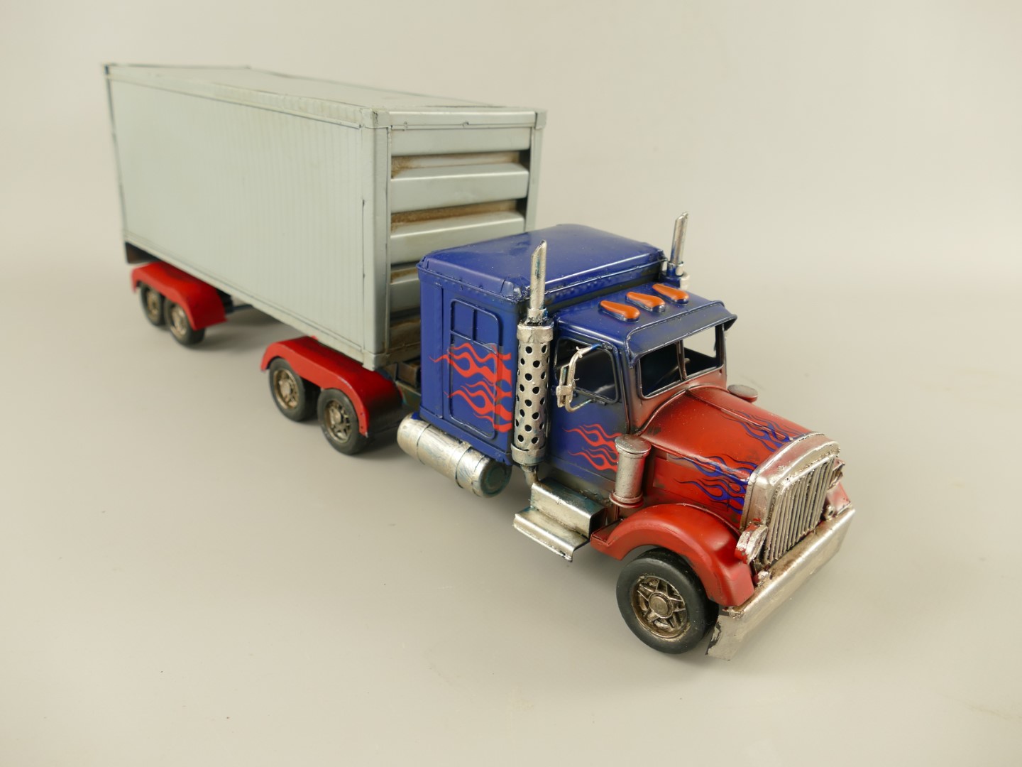 *ANG. Truck mit Container Antik Eisen L.48cm