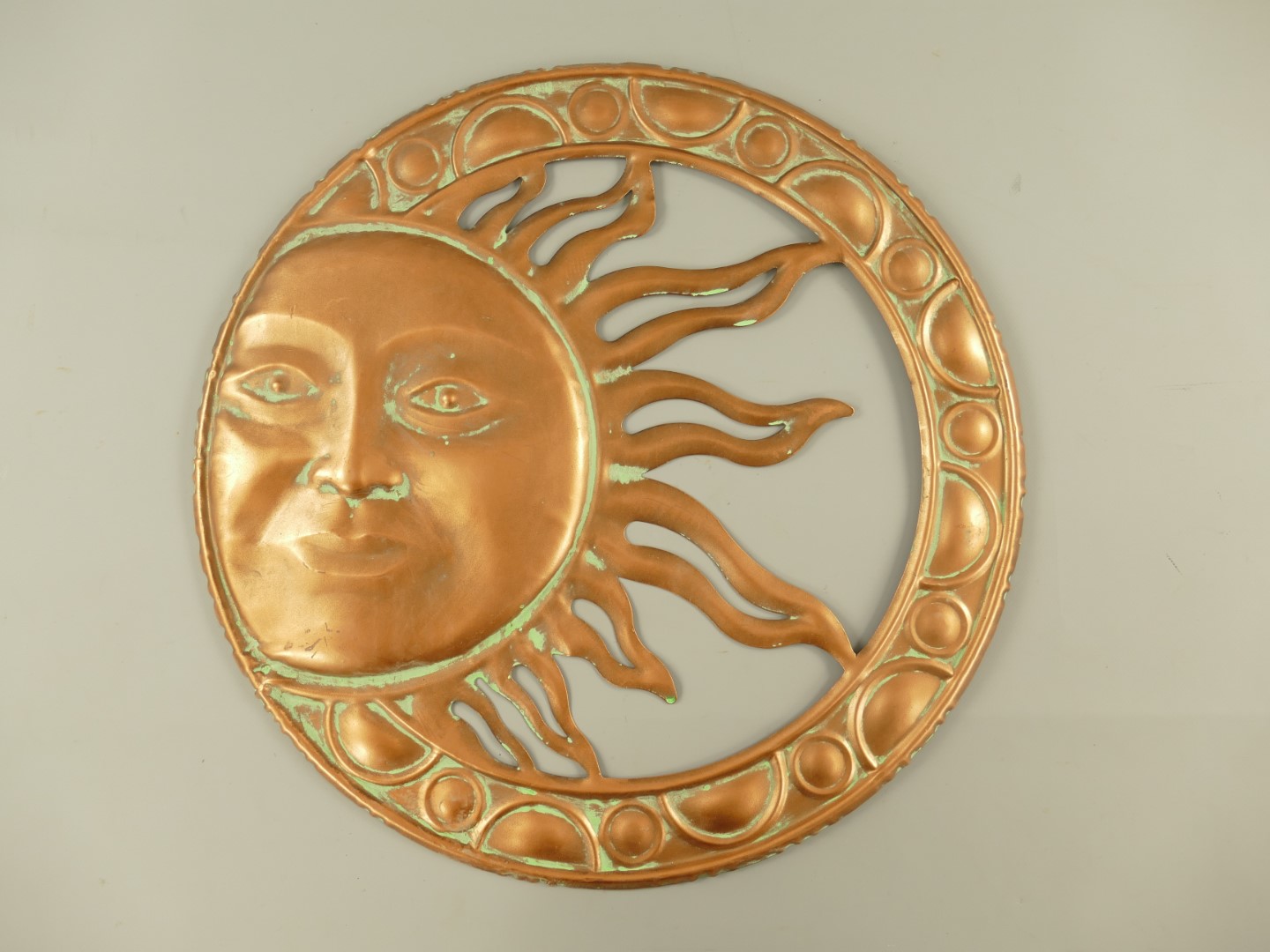 Ornament Sonne Eisen Kupf. farbig D.51cm