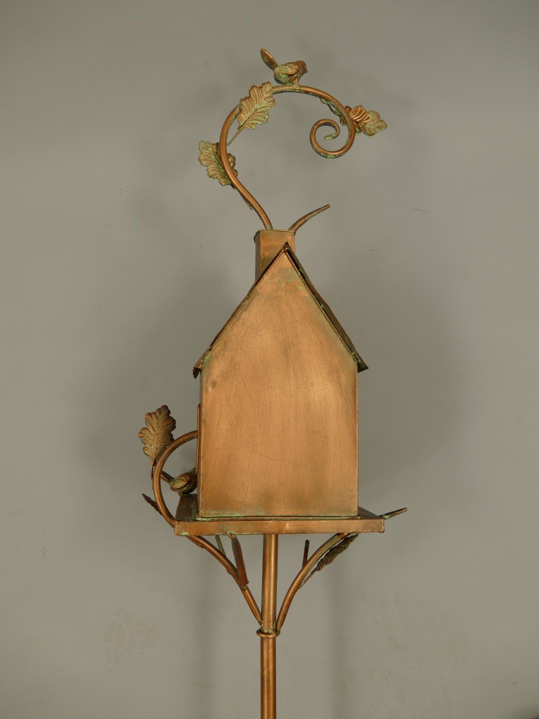 Vogelhaus Hauschen auf Ständer Kupfer farb H.190cm