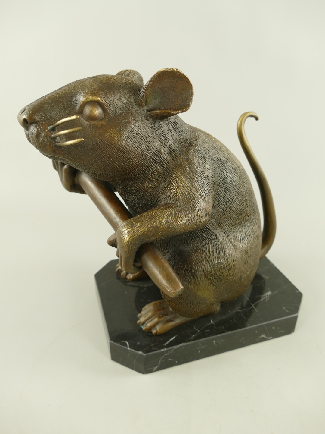 Figur Bronze Banksy Maus mit Pinsel H.27cm