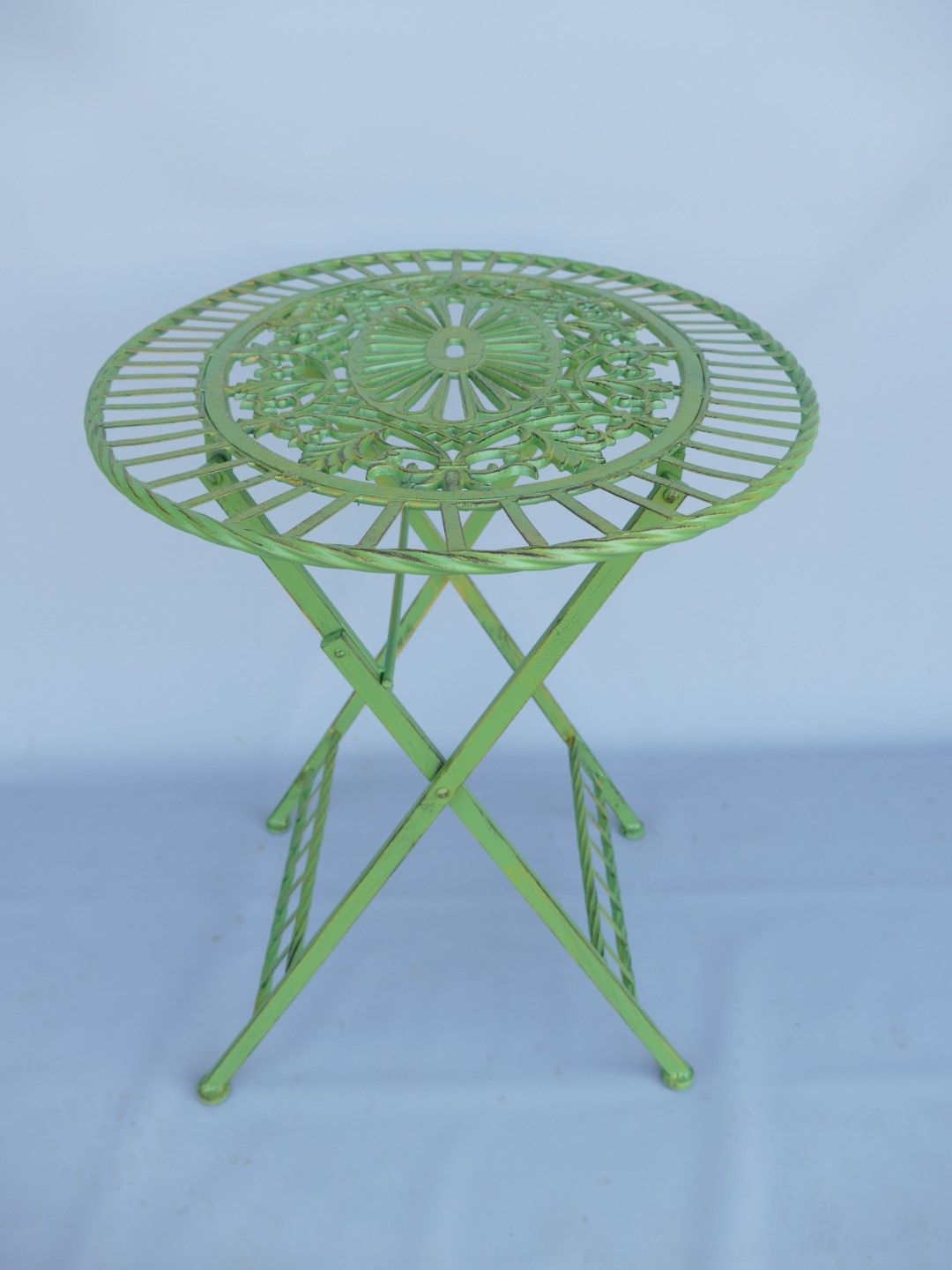 (*)*NT 2xStuhl/Tisch OVAL Gußeisen grün farbig SET
