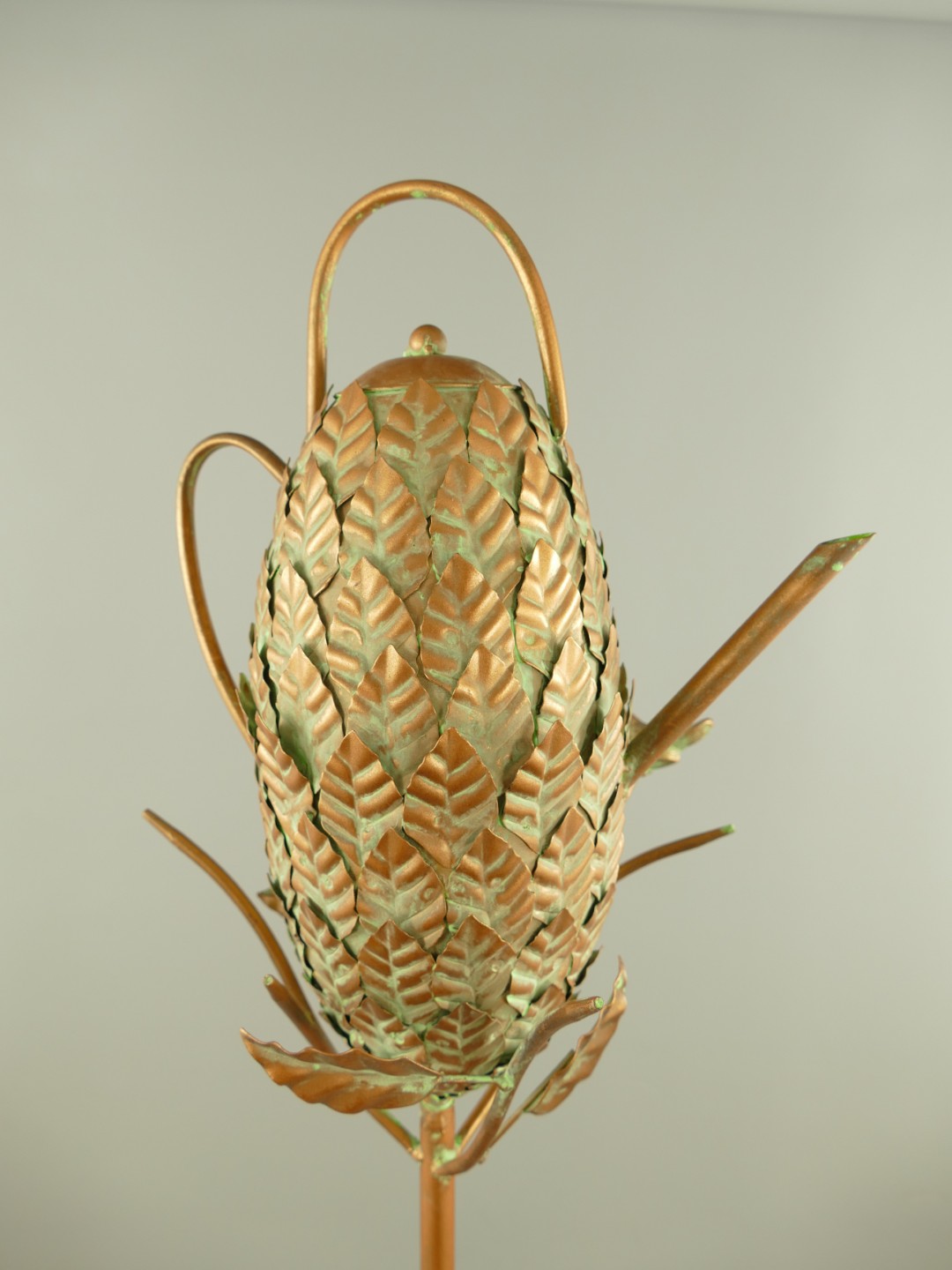 Vogelhaus Gießkanne Ständer Kupfer farbig H.170cm