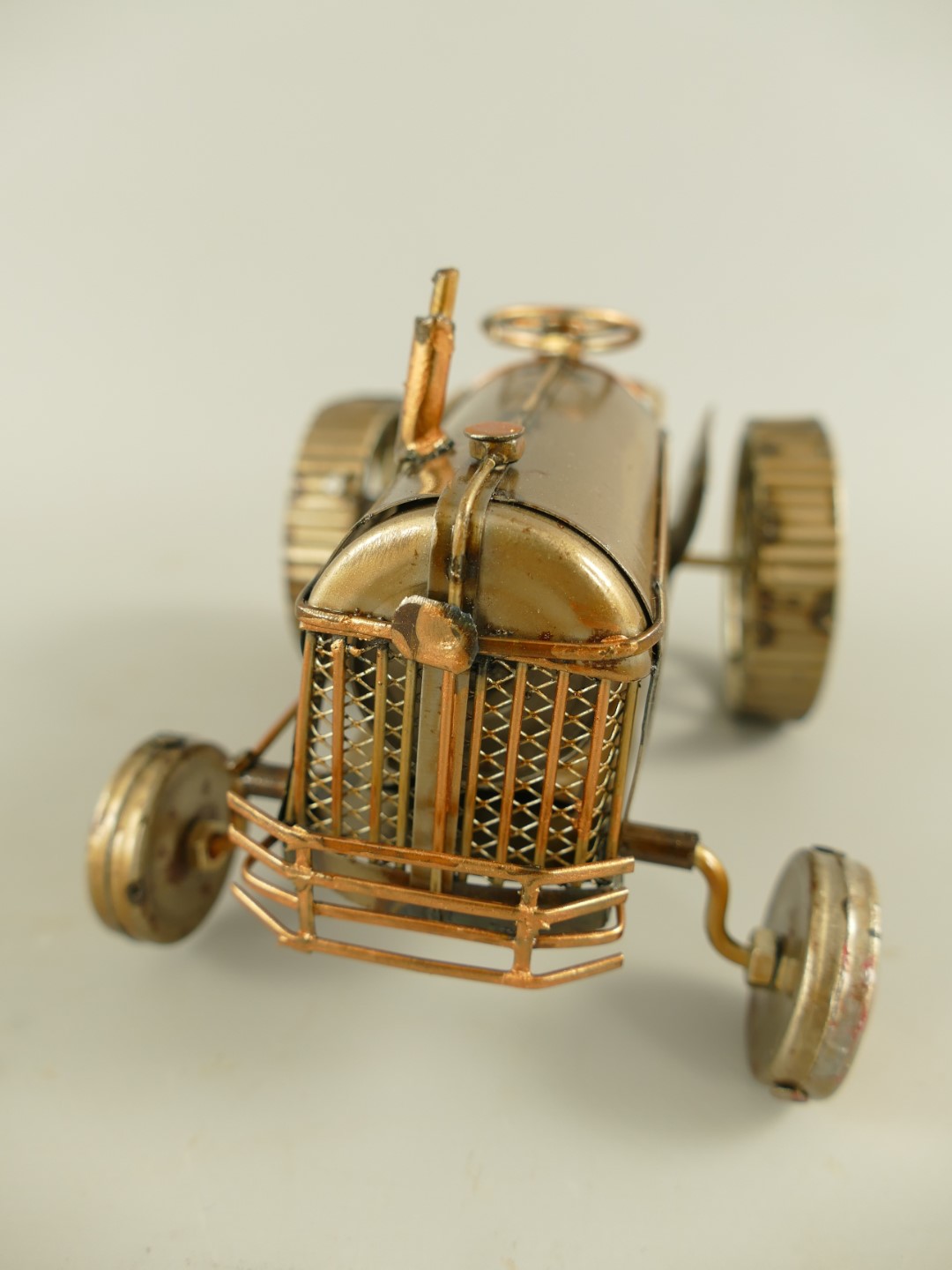 Traktor Antik Eisen metallic farbig L.16cm