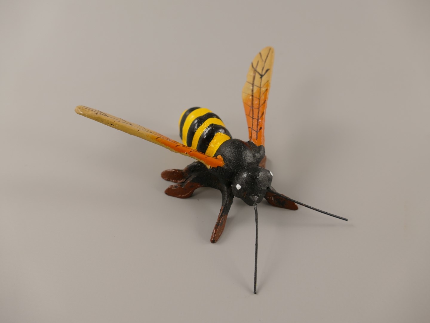 Biene Eisen farbig L.12cm