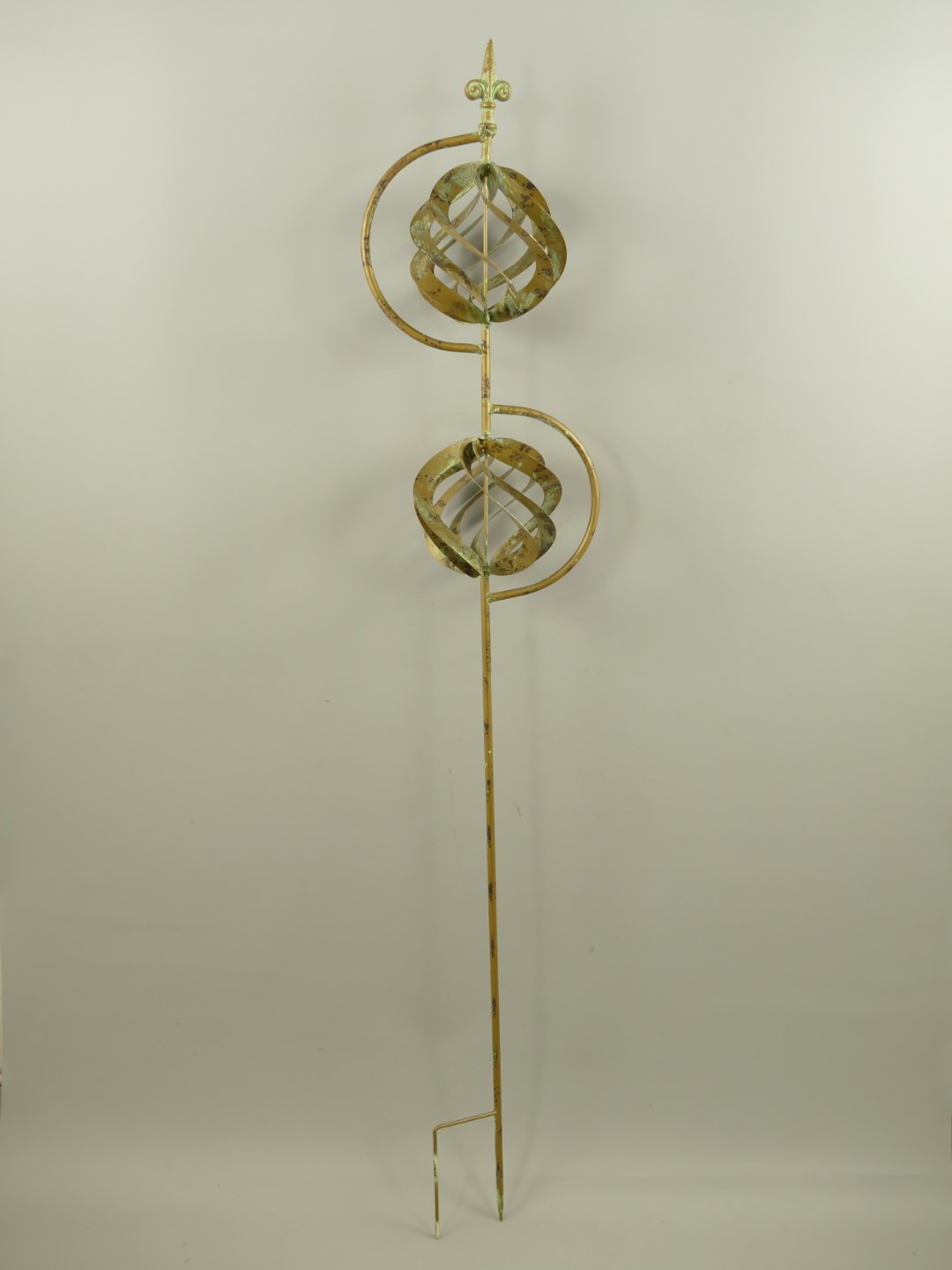 Wind Spinner Eisen Grün farbig H.150cm