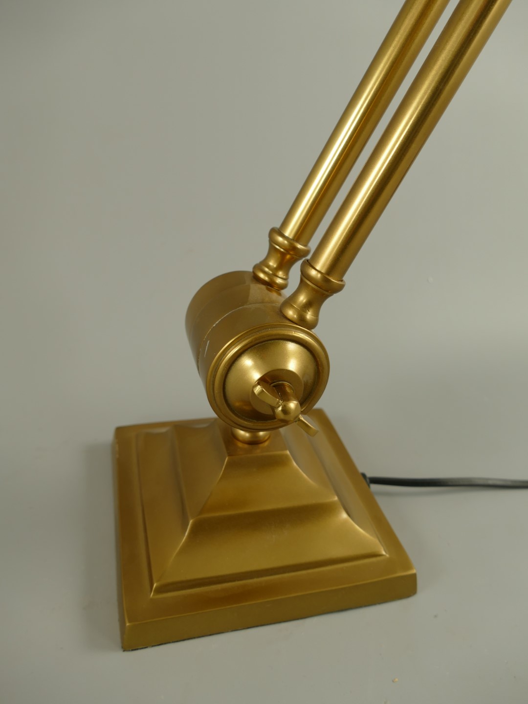 Stehlampe ALU Messing brüniert farbig H.60x15cm