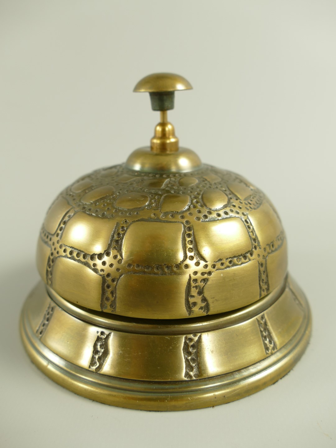 Hotelglocke ALU Mes./brün. farbig D.14x12cm