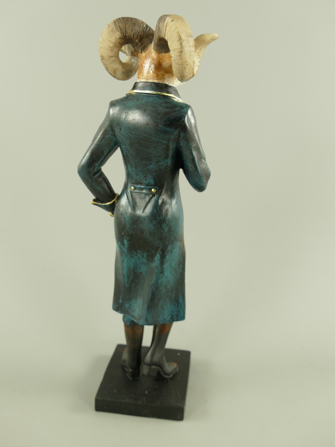 Figur Polystein Widder Ziege farbig H.35x11x9cm