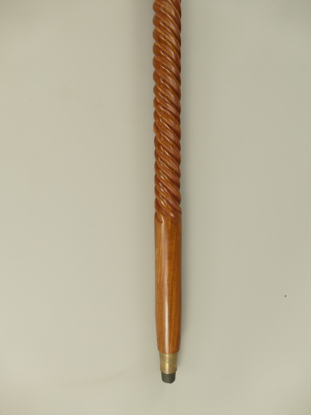 Spazierstock Holz/Griff Messing brüniert L.93cm