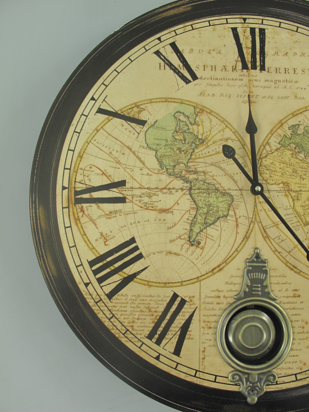 *ANG. Wanduhr Holz mit pendel(Batterie) D.60cm