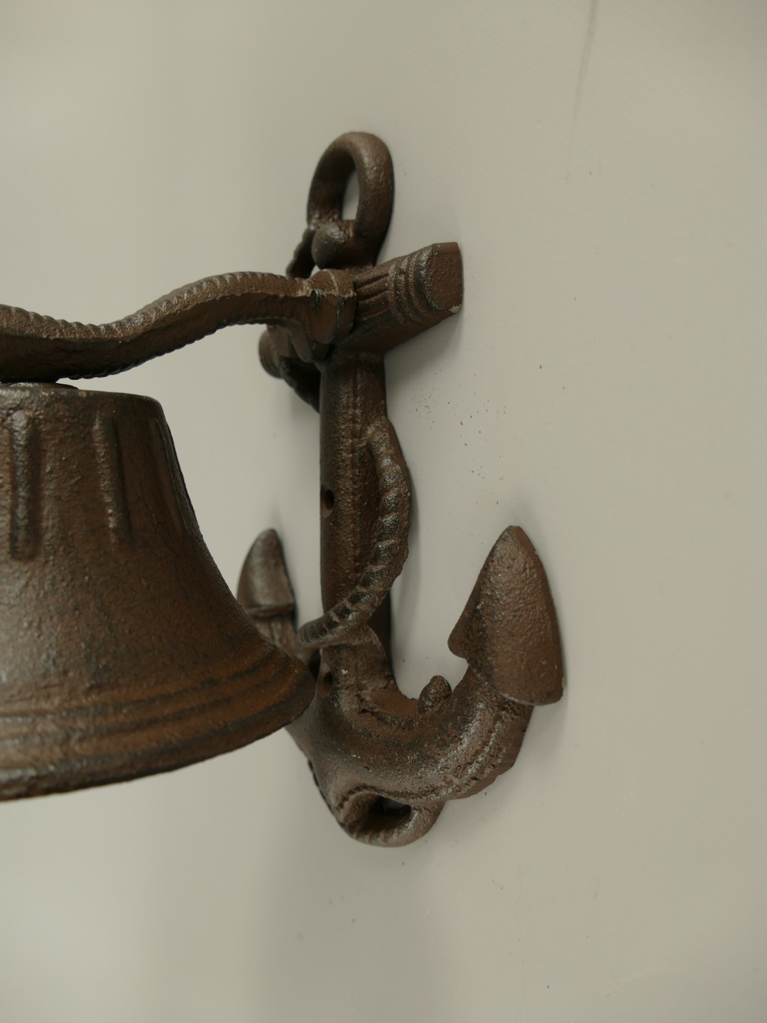 Wandglocke Gußeisen rustikal braun H.19cm