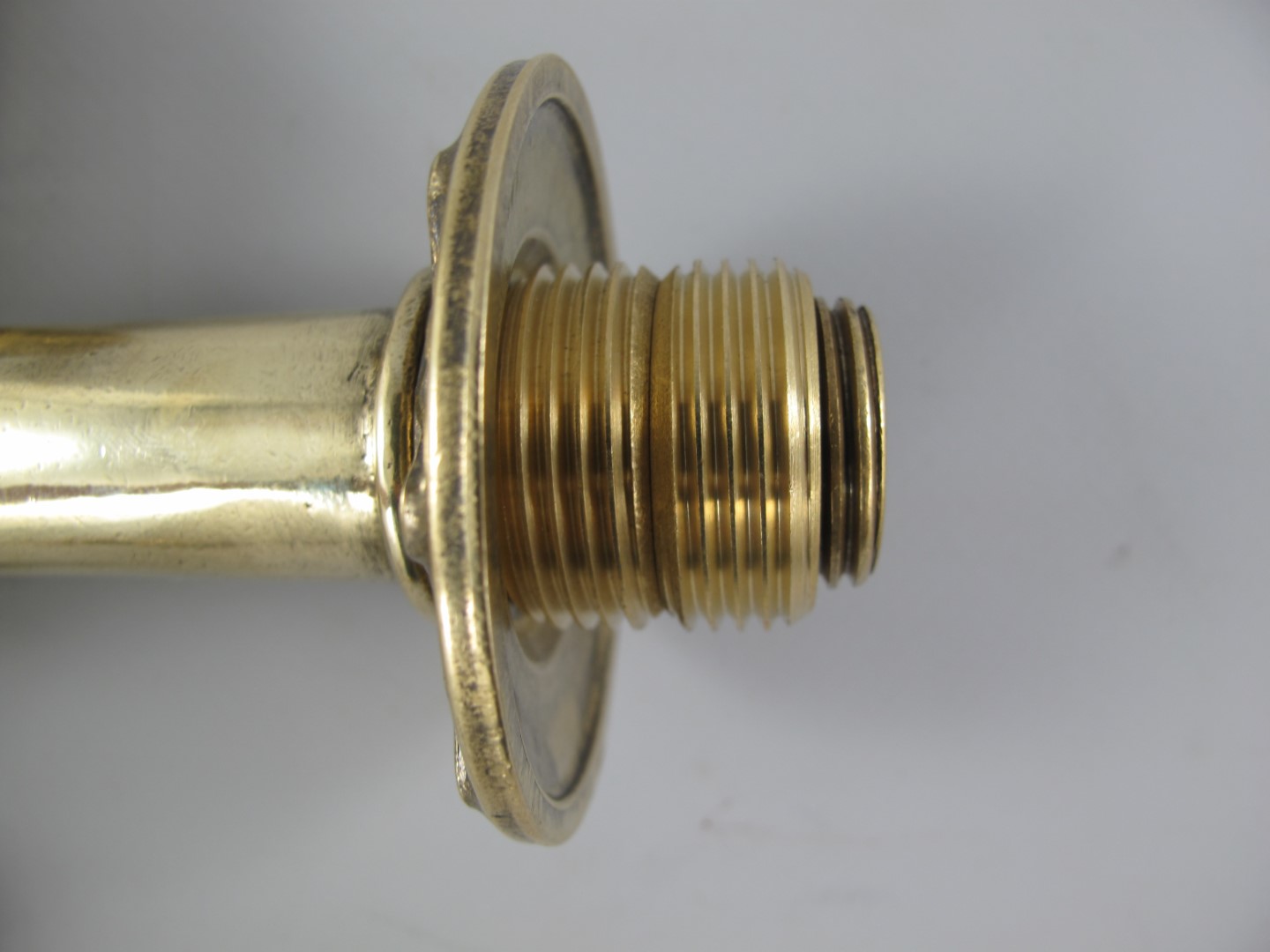 *NT Wasserhahn*1/2(3/4''') Messing L.18x10x3cm