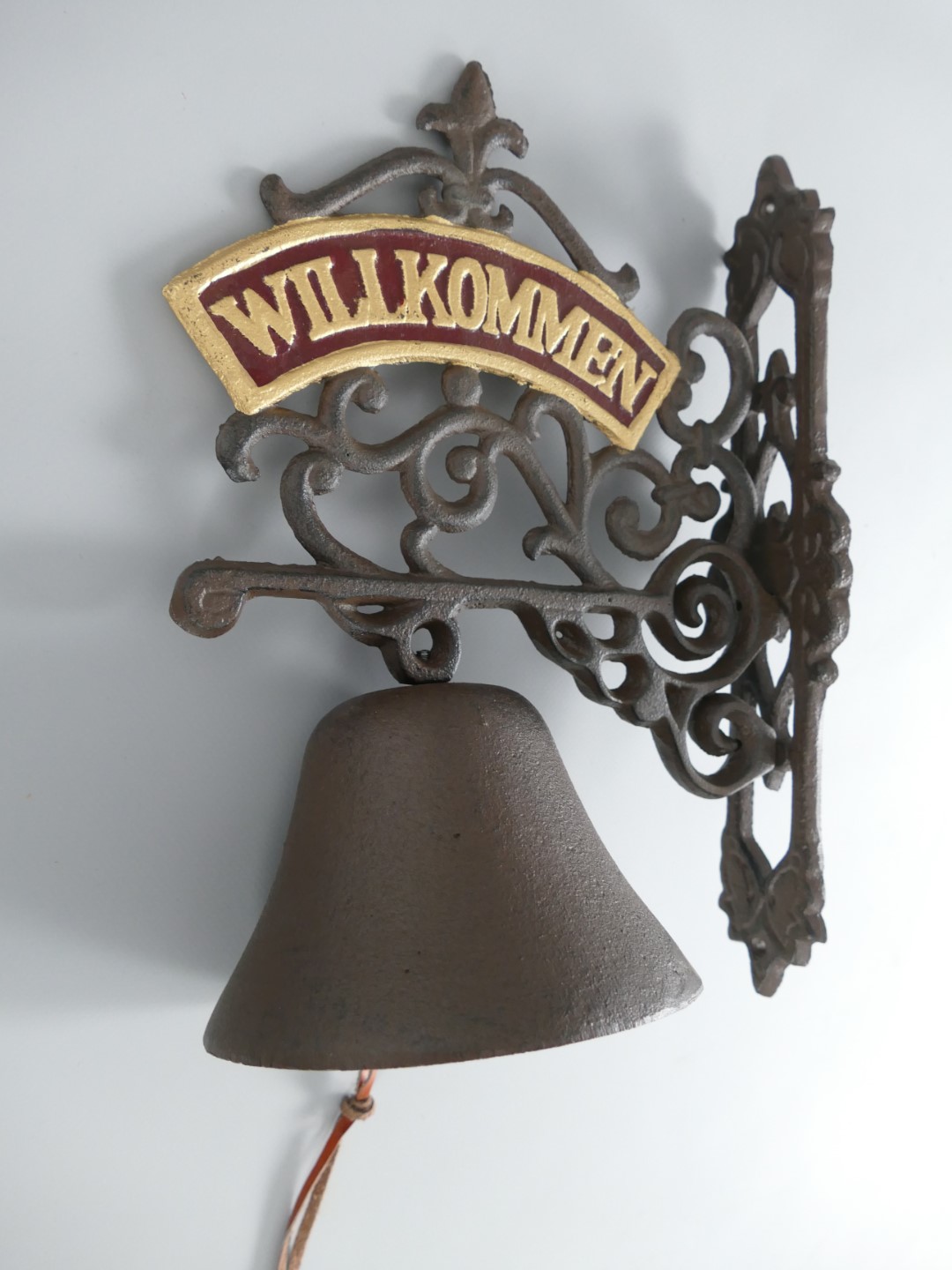 *NT Wandglocke Gußeisen Willkommen H.32cm