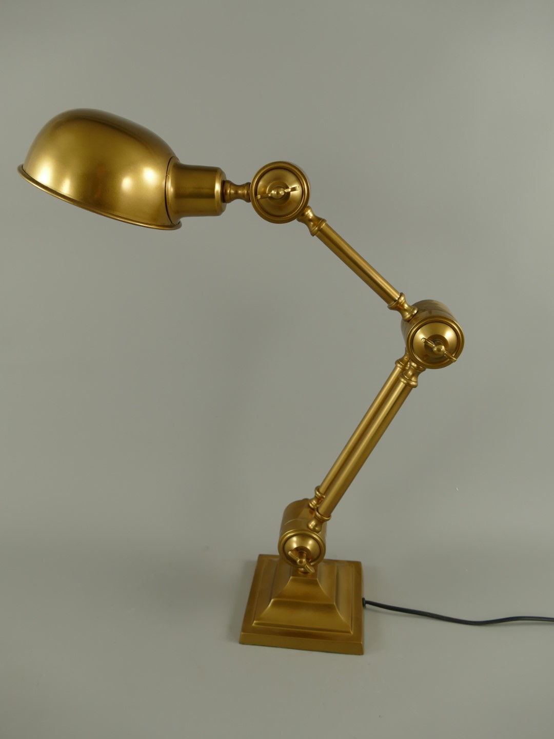 Stehlampe ALU Messing brüniert farbig H.60x15cm