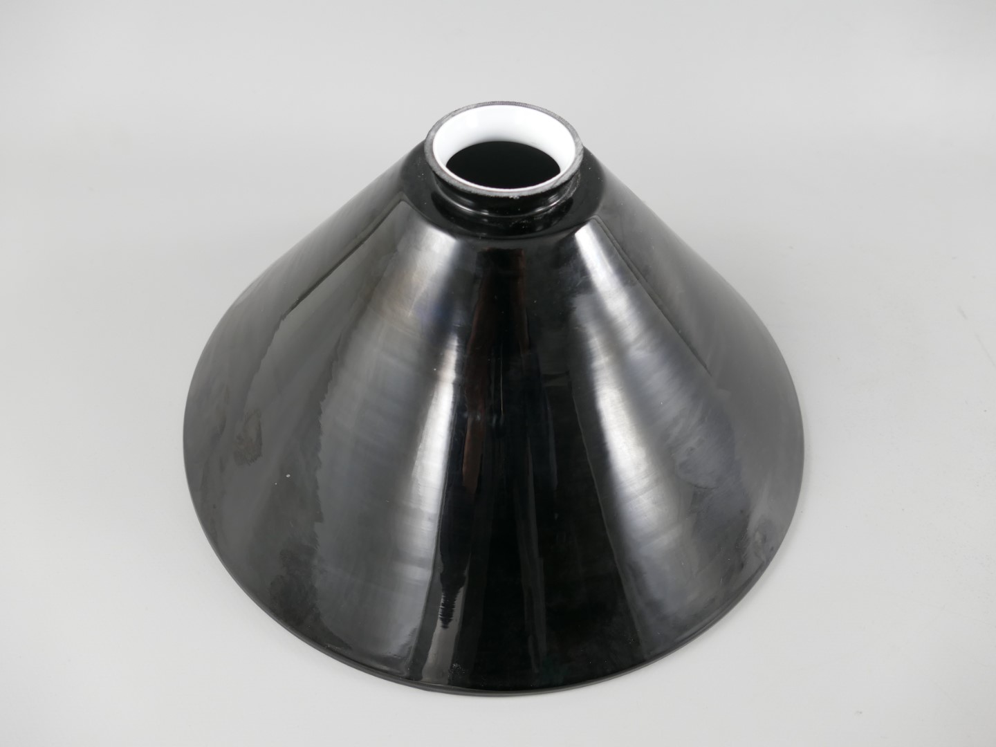 *NT Lampenschirm schwarz!!!! Gh.6cm D.30x14cm
