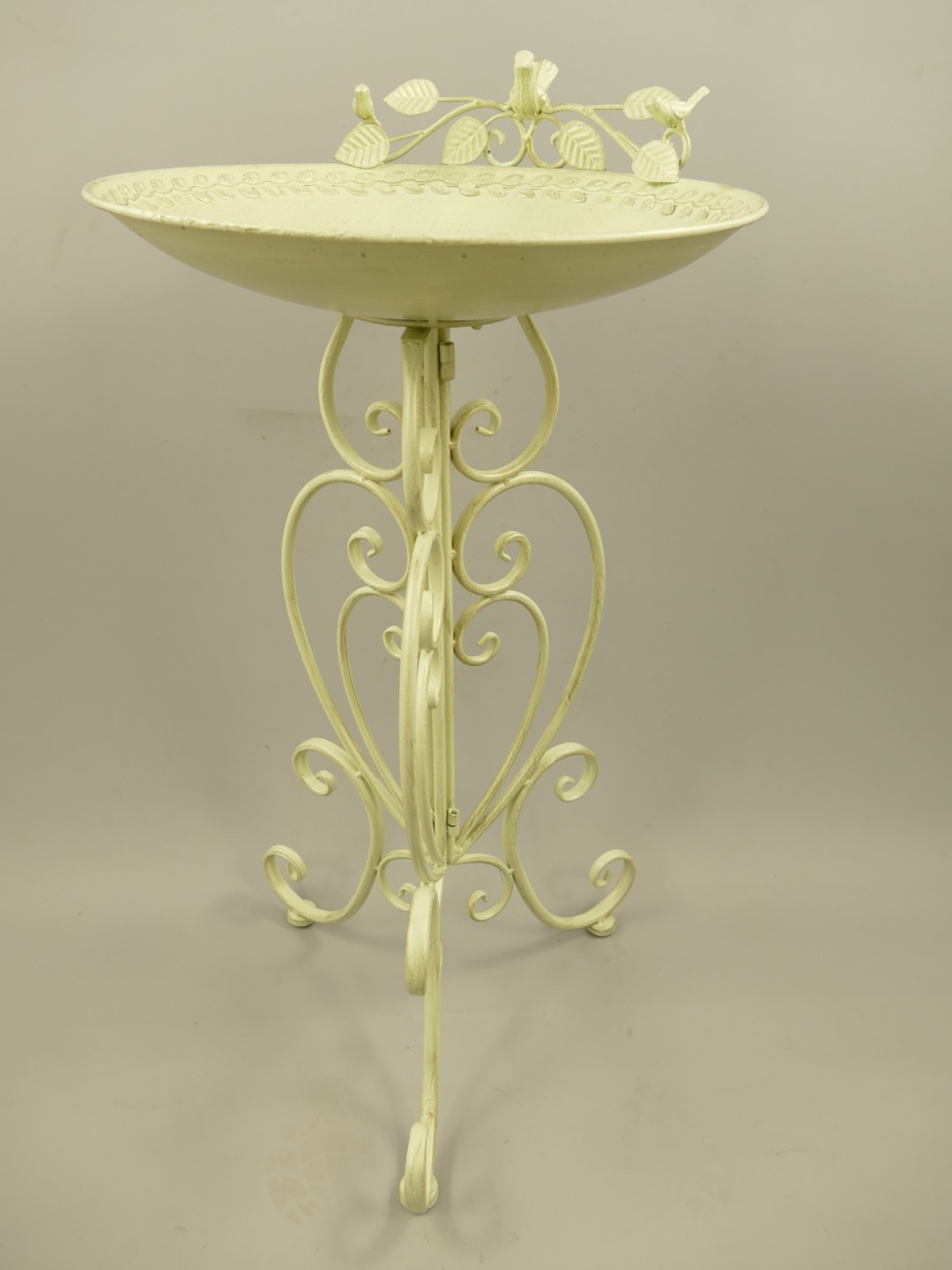 Vogeltränke Eisen rustikal weiss H.82cm