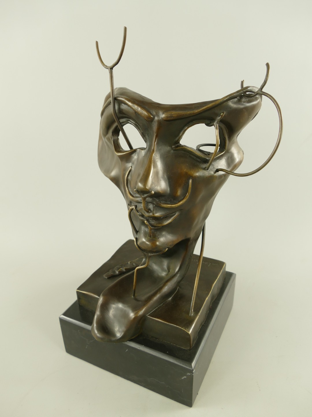 Figur Bronze Salvador Dalí Stil Maske H.40cm