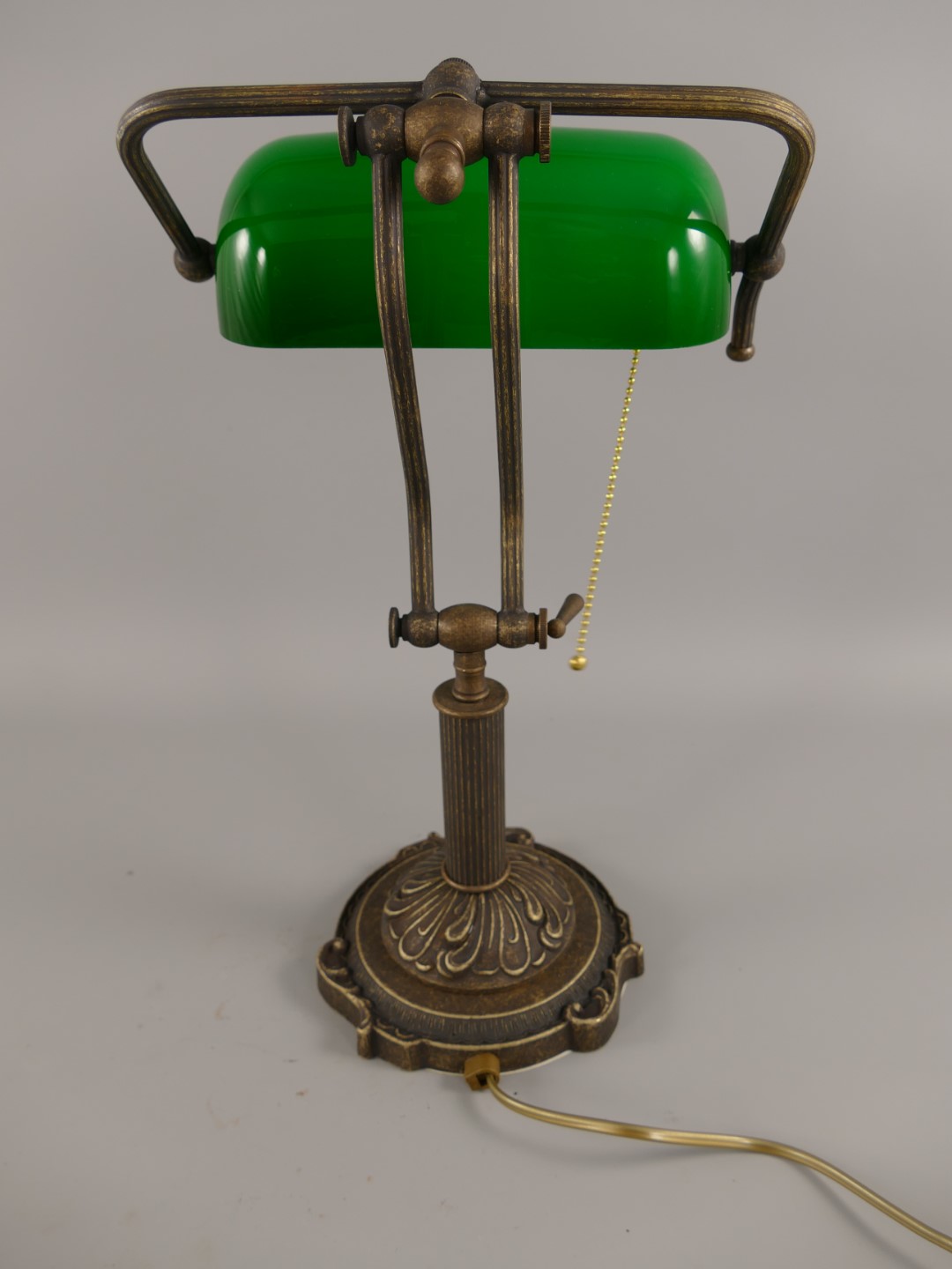 Bankerslampe Messing brüniert Glas grün H.45cm