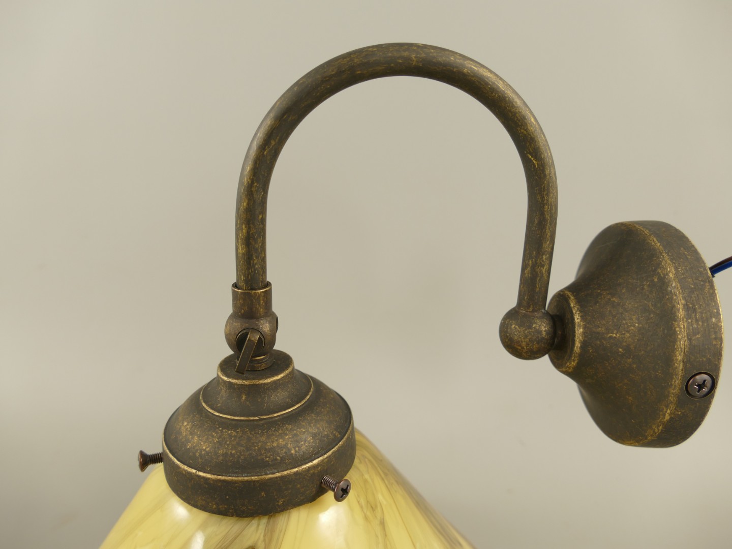 Wandlampe E14 Mes. brün. Schirm(215.100GM) H.20cm