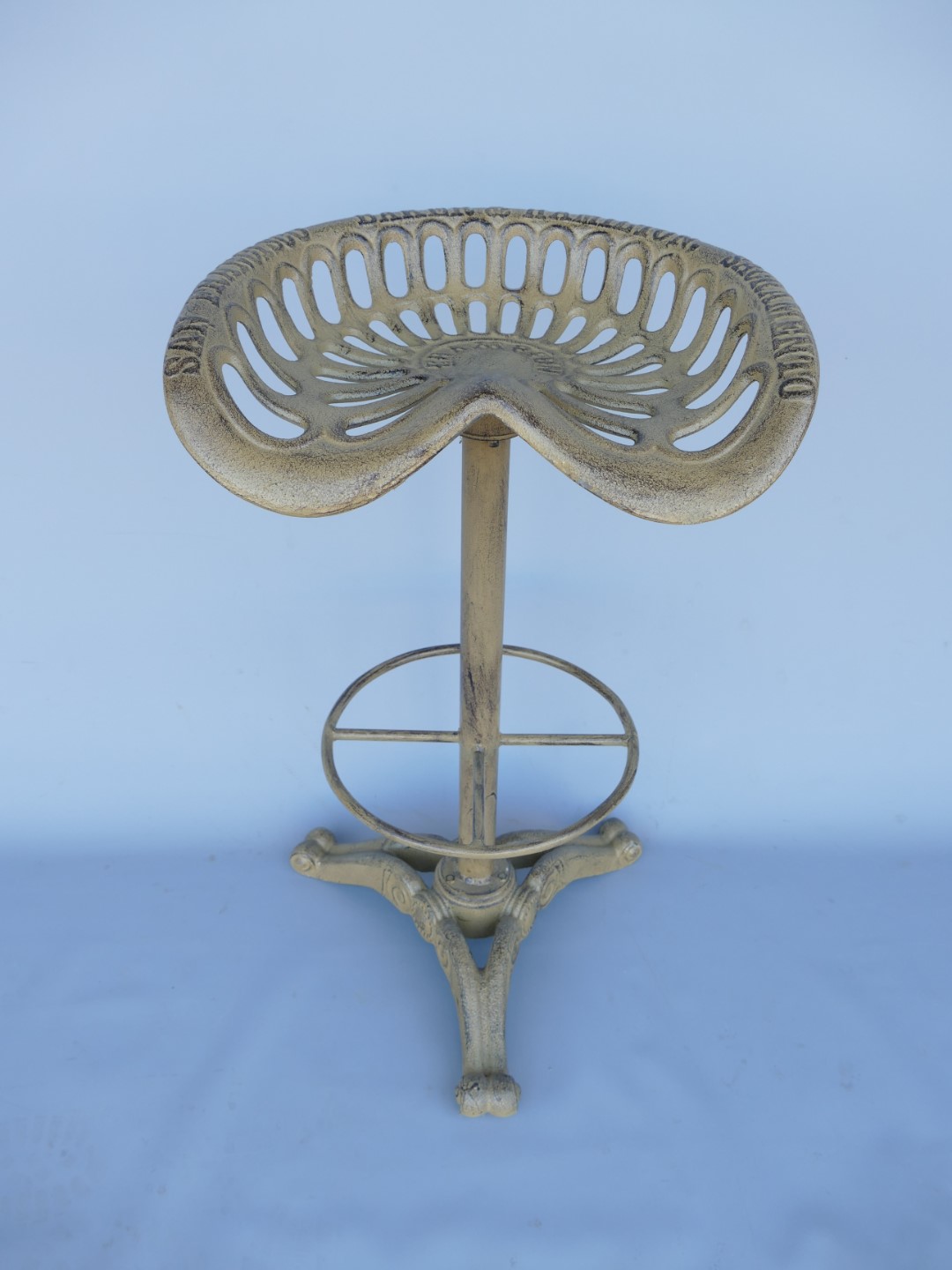 *A?  (*) Barstühl Gußeisen rustikal braun H.78cm